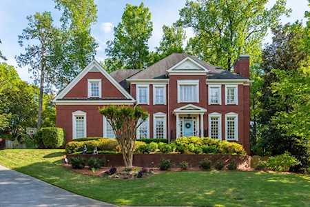 869 Haven Oaks Ct Atlanta, GA 30342