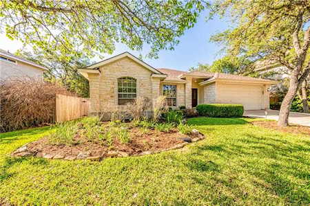 6808 Gabion DR Austin, TX 78749