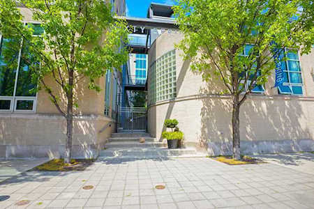 60 E Spring Street Columbus, OH 43215