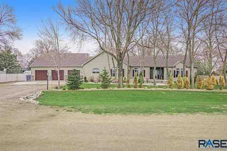 1706 N Alguire Ave Sioux Falls, SD 57107