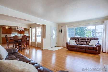 6117 La Jolla Blvd La Jolla, CA 92037