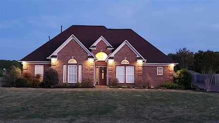242 Kearns Cir Atoka, TN 38004