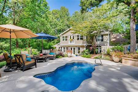 1669 Spalding Dr Sandy Springs, GA 30350