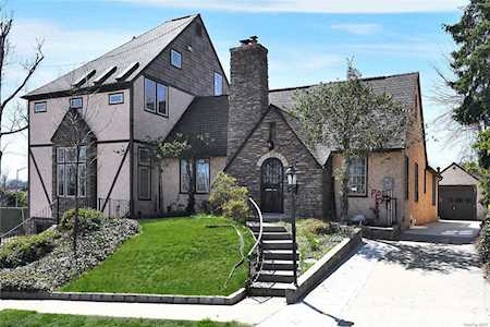 54-24 254th Street Little Neck, NY 11362
