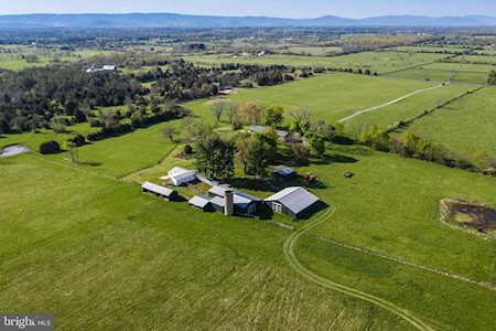 1776 Old Winchester Rd Boyce, VA 22620