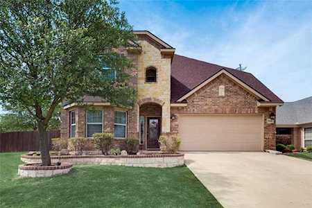 5864 Sunny Meadow Lane Grand Prairie, TX 75052