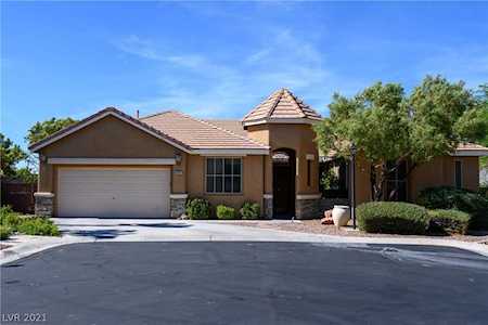 8809 Glistening Pond St Las Vegas, NV 89131