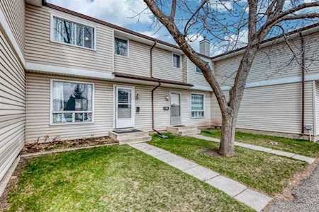 1155 Falconridge Dr NE #11 Calgary, AB T3J 1E1
