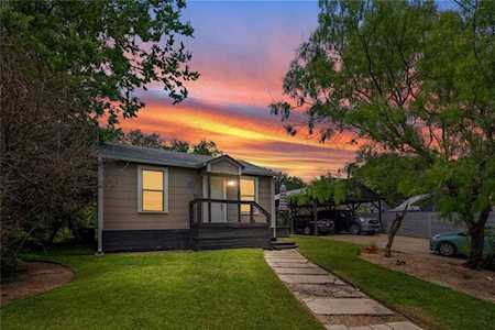 801 W Johanna ST #B Austin, TX 78704