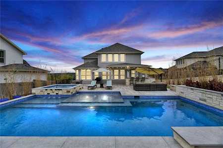 5817 Los Flores LN Bee Cave, TX 78738