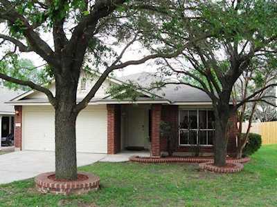 2602 Greenlee DR Leander, TX 78641