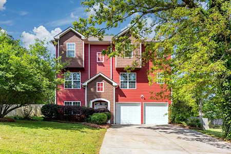 4915 Wycliffe Dr Stone Mountain, GA 30087