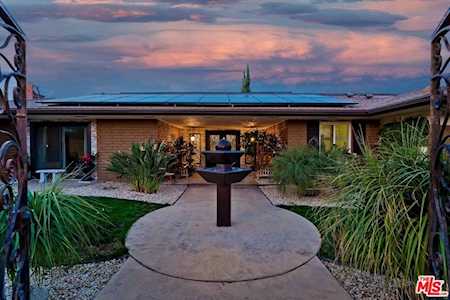 19745 Lassen St Chatsworth, CA 91311