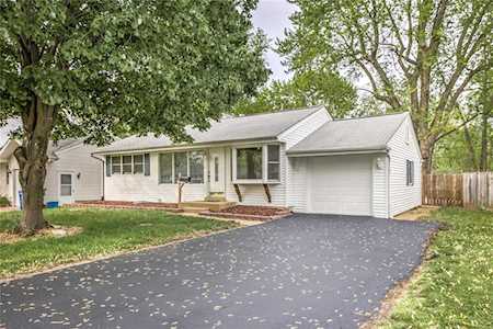 650 Saint Brendan Ln Florissant, MO 63031
