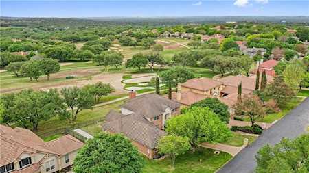 12 Postwood RD The Hills, TX 78738