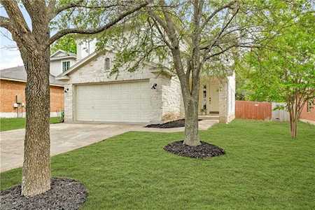 1516 Dillon Lake BND Leander, TX 78641
