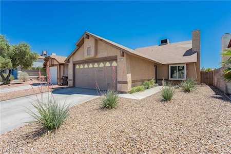 927 Clipper Dr Henderson, NV 89015