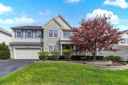 2992 Handley Dr Lisle, IL 60532