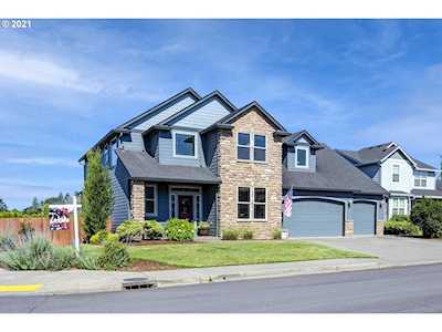 10404 NW 2nd Ct Vancouver, WA 98685