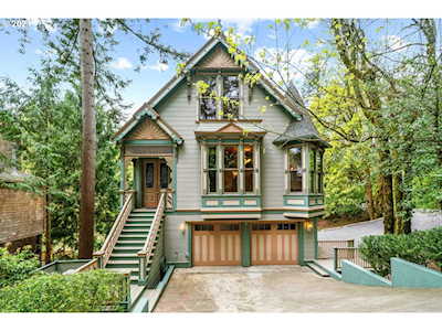 5713 SW Salmon St Portland, OR 97221