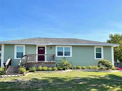 424 49th St W Palmetto, FL 34221