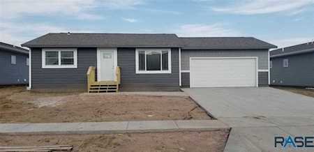 2804 N Pampas Grass Ave Sioux Falls, SD 57107