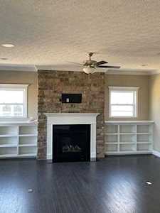 4076 Topsail Drive Lewis Center, OH 43035
