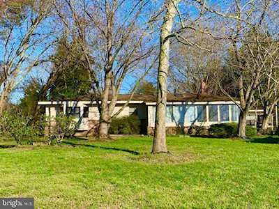 8290 & 8295 Broomes Island Rd Broomes Island, MD 20615