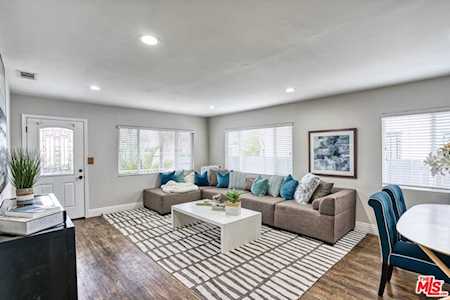 2242 S Redondo Blvd Los Angeles, CA 90016