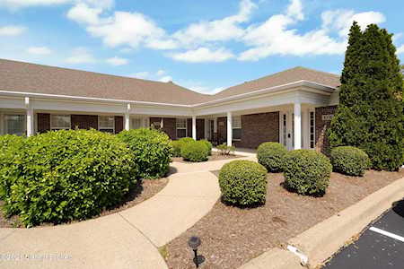 8336 Delta Cir Louisville, KY 40228