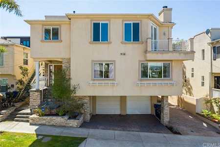 944 5th St Hermosa Beach, CA 90254