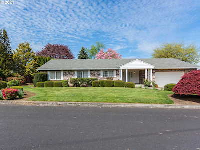 1101 NW 4th St Gresham, OR 97030