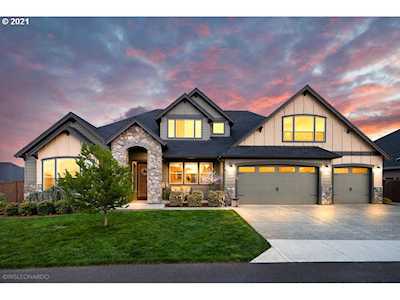 5703 NW 149th St Vancouver, WA 98685