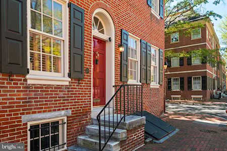 250 Delancey St Philadelphia, PA 19106