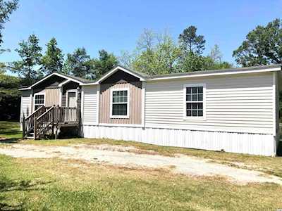 573 Persimmon Ave. Andrews, SC 29510