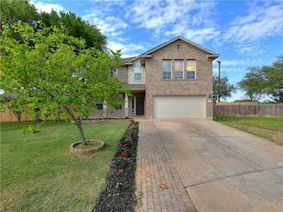 1407 Chardonnay XING Leander, TX 78641