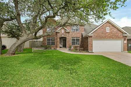 9306 La Puente DR Austin, TX 78749