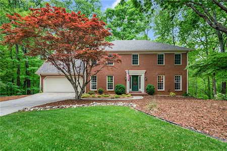 4332 N Smoke Ridge Ct Roswell, GA 30075