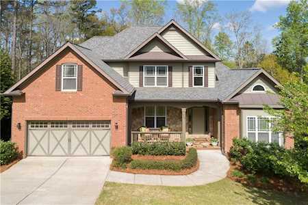 905 Cranberry Trl Roswell, GA 30076