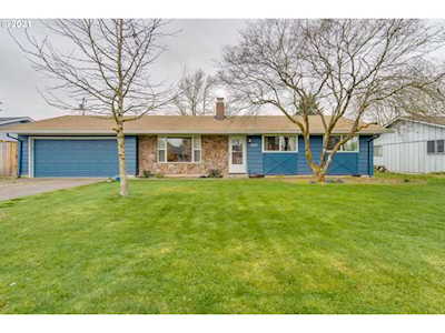8407 NE Lewis Dr Vancouver, WA 98662
