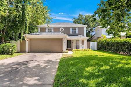 3211 W Hawthorne Rd Tampa, FL 33611