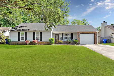 8525 Jocassee Dr Charleston, SC 29406