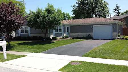 1395 Gloucester Ct Hoffman Estates, IL 60192