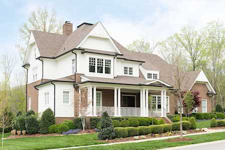 8108 Mountaintop Drive College Grove, TN 37046
