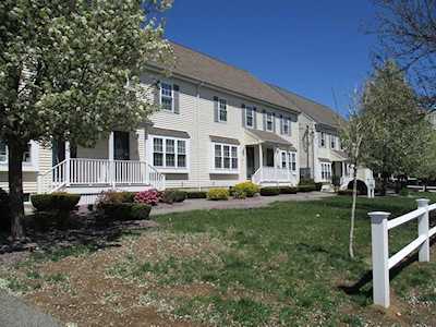 69 Dover St #69 Brockton, MA 02301