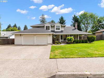8905 NE 32nd Ave Vancouver, WA 98665