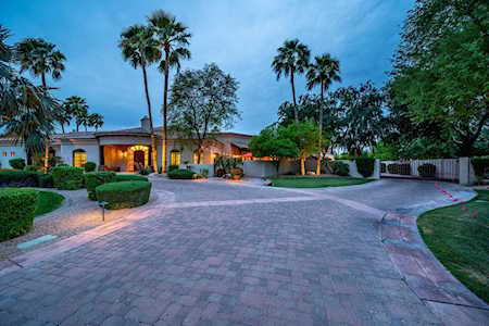 6818 E Fanfol Drive Paradise Valley, AZ 85253