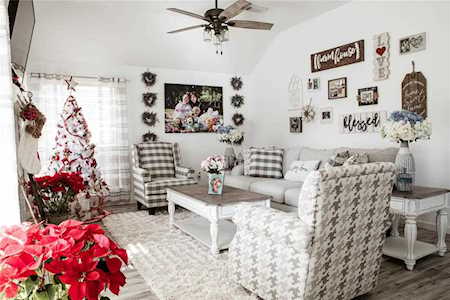 10727 Oak Acres Dr Houston, TX 77065