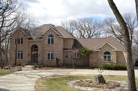 11260 Kingsborough Trail Cottage Grove, MN 55016