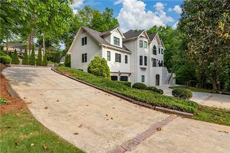 1148 Branch Water Ct Dunwoody, GA 30338